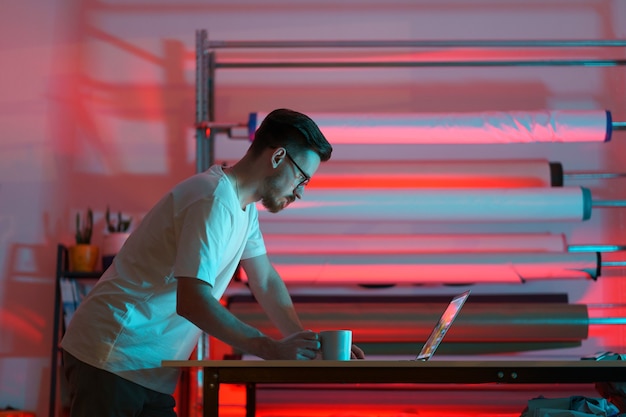 Technika drukowania i jej wpływ na przemysł kreatywny